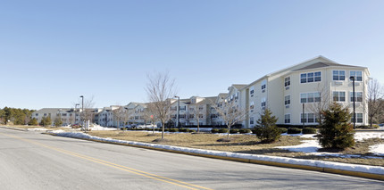 Meadowbrook in Tinton Falls, NJ - Building Photo - Building Photo