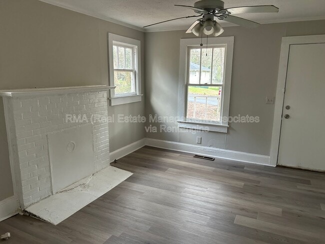 1223 Pleasant Ave in Griffin, GA - Building Photo - Building Photo