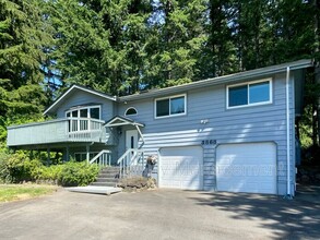 3868 Redwing Trail NW in Bremerton, WA - Building Photo - Building Photo