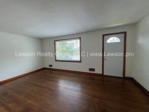 511 Ruddell Rd in Vinton, VA - Building Photo - Building Photo