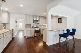 4702 Wateka Dr in Dallas, TX - Building Photo - Building Photo