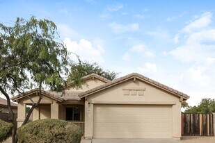 5802 S 54th Ln in Phoenix, AZ - Building Photo