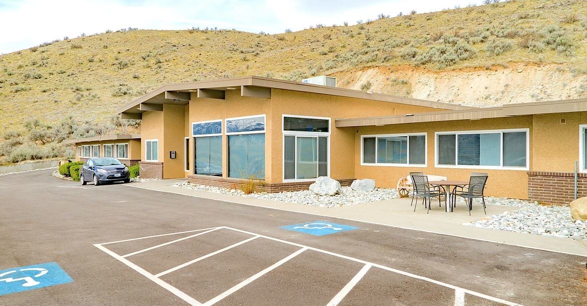 Lake Chelan View Apartments in Chelan, WA - Building Photo