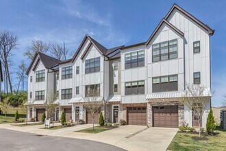 253 Stonecrest Cir in Nashville, TN - Building Photo - Building Photo