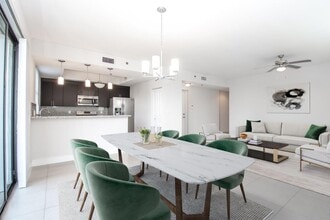 Legacy at Riviera in Coral Gables, FL - Foto de edificio - Building Photo