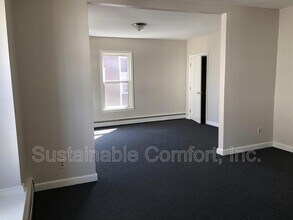 2 Norman Ave in Worcester, MA - Building Photo - Building Photo