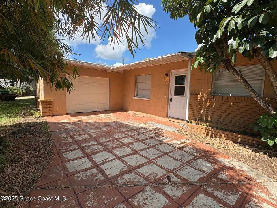 620 Key Largo Dr S in Titusville, FL - Building Photo