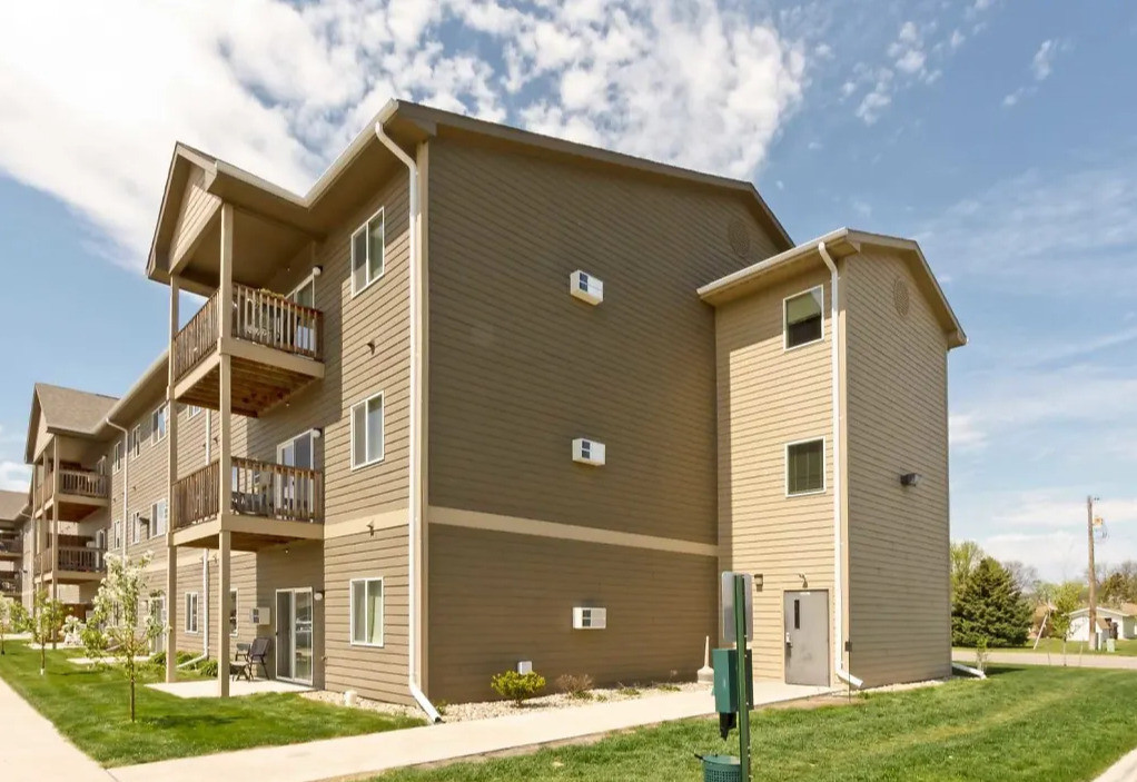 Prairie Springs Apartments in Aberdeen, SD - Foto de edificio