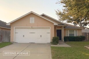 2201 Encino Dr in Corpus Christi, TX - Building Photo