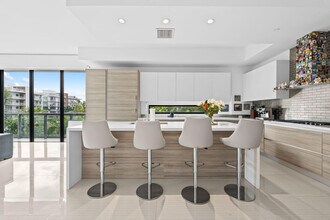 60 Hendricks Isle in Fort Lauderdale, FL - Building Photo - Building Photo