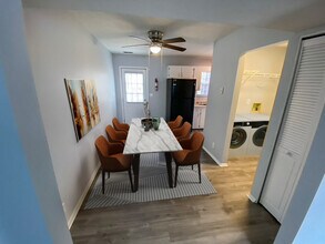 347 Prairie Dr, Unit B in Louisville, KY - Building Photo - Building Photo