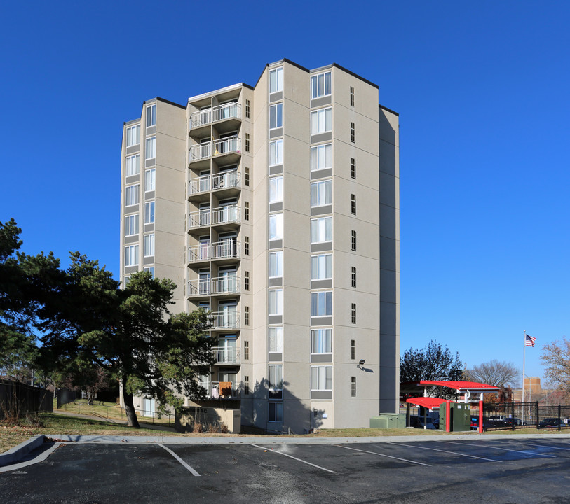 Glanville Towers in Kansas City, KS - Foto de edificio