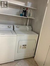 150 Neptune Dr in Toronto, ON - Building Photo - Building Photo