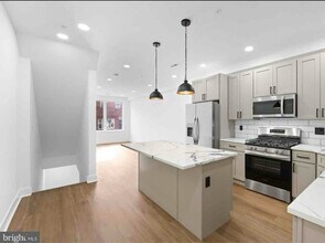 2647 Reed St in Philadelphia, PA - Building Photo - Building Photo