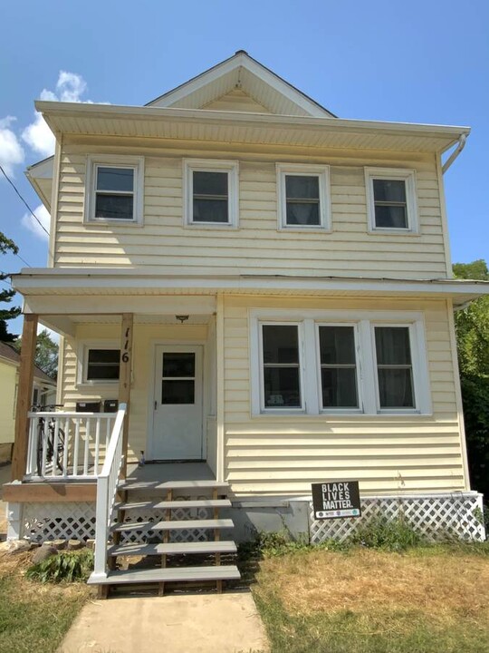 116 S 1st St in Madison, WI - Building Photo