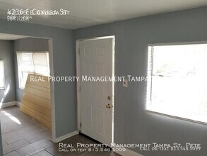 4236 E Cayuga St in Tampa, FL - Building Photo - Building Photo