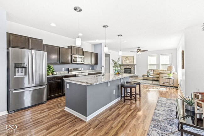 7826 Gray Eagle Dr in Zionsville, IN - Building Photo - Building Photo