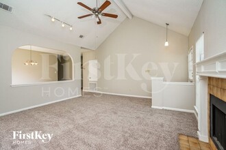 21443 Park Timbers Ln in Katy, TX - Foto de edificio - Building Photo