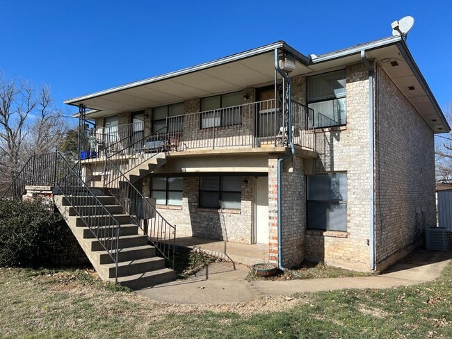 property at 101 SE 42nd St
