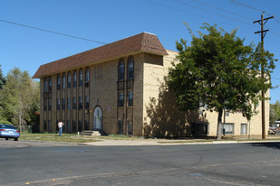 Clinton Manor Apartments