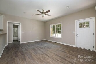 324 N Milford Dr in Salisbury, NC - Building Photo - Building Photo