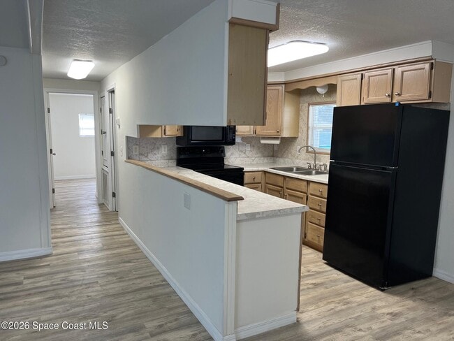 2540 Chatham Way NE in Palm Bay, FL - Building Photo - Building Photo