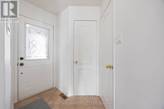 19 Parktree Dr in Vaughan, ON - Building Photo - Building Photo