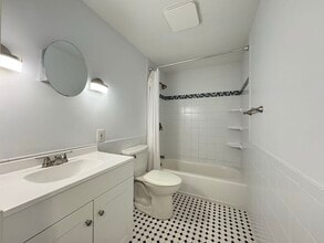 36 Greentree Ln in Weymouth, MA - Building Photo - Building Photo