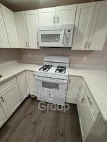 32 Hartwell St in Boston, MA - Building Photo