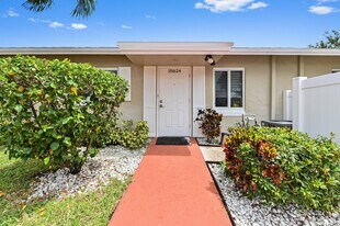 18824 Argosy Dr in Boca Raton, FL - Building Photo