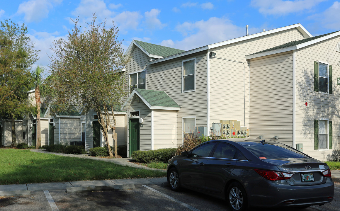 The Landings at Timberleaf Apartments in Orlando, FL - Building Photo