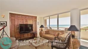 15645 Collins Ave in North Miami Beach, FL - Building Photo - Building Photo