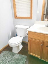 5657 Sugarberry Dr SE in Kentwood, MI - Foto de edificio - Building Photo