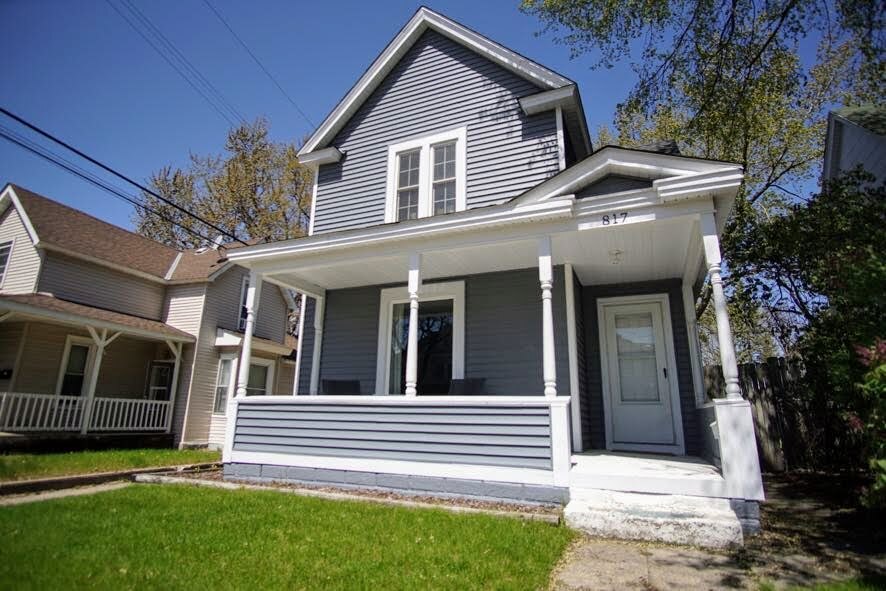817 26th Ave NE in Minneapolis, MN - Foto de edificio