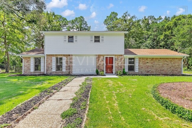 property at 3715 S Conway Dr