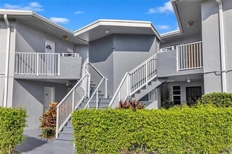 1659 NE Miami Gardens Dr in Miami, FL - Building Photo - Building Photo