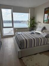 635 W 42nd St in New York, NY - Building Photo - Building Photo