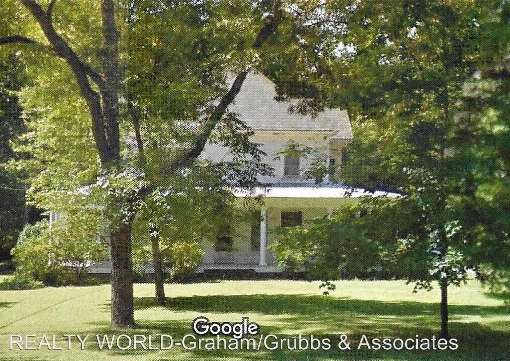 1003 W Church St in Laurinburg, NC - Building Photo