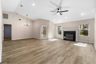 4155 NW 62nd Ave in Gainesville, FL - Building Photo - Building Photo