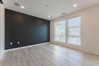 Anden in San Marcos, CA - Foto de edificio - Building Photo