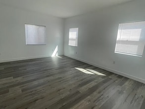 25574 E Amanda St in San Bernardino, CA - Foto de edificio - Building Photo