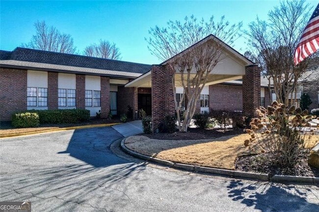 property at 475 Mount Vernon Hwy NE