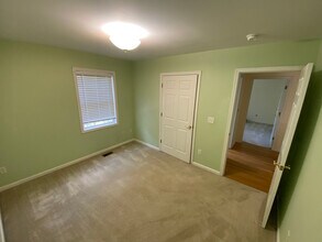 152 Burnet St in Charlottesville, VA - Foto de edificio - Building Photo