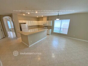 14618 Falling Waters Dr in Jacksonville, FL - Building Photo - Building Photo