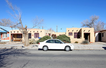 909-911 Gold Ave SW in Albuquerque, NM - Building Photo - Building Photo