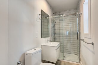 5942-5942 Rue Hamilton in Montréal, QC - Building Photo - Building Photo