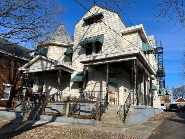 1528 Sutton Ave in Cincinnati, OH - Building Photo - Building Photo