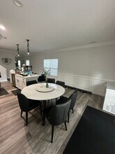 251 Chapel St in Hampton, VA - Foto de edificio - Building Photo