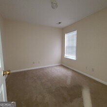 2290 Nicole Dr in Hampton, GA - Building Photo - Building Photo