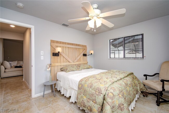 property at 908 SE 33rd St